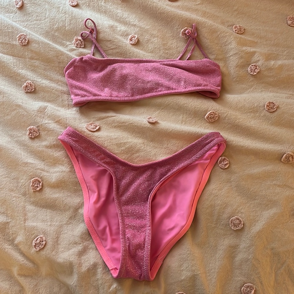 Pink Sparkle Triangl